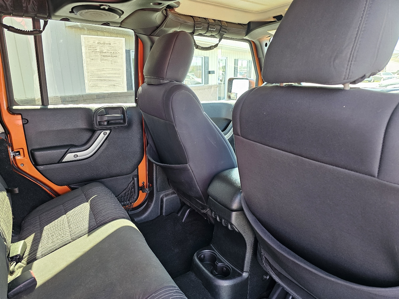 Jeep Wrangler Unlimited 4WD 4dr Sahara 2011