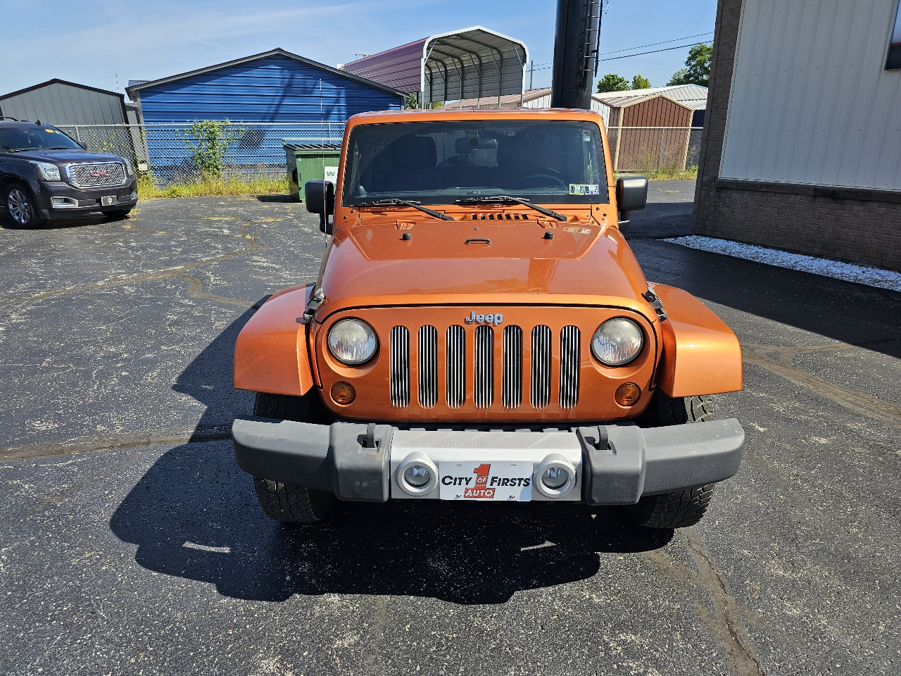 Jeep Wrangler Unlimited 4WD 4dr Sahara 2011