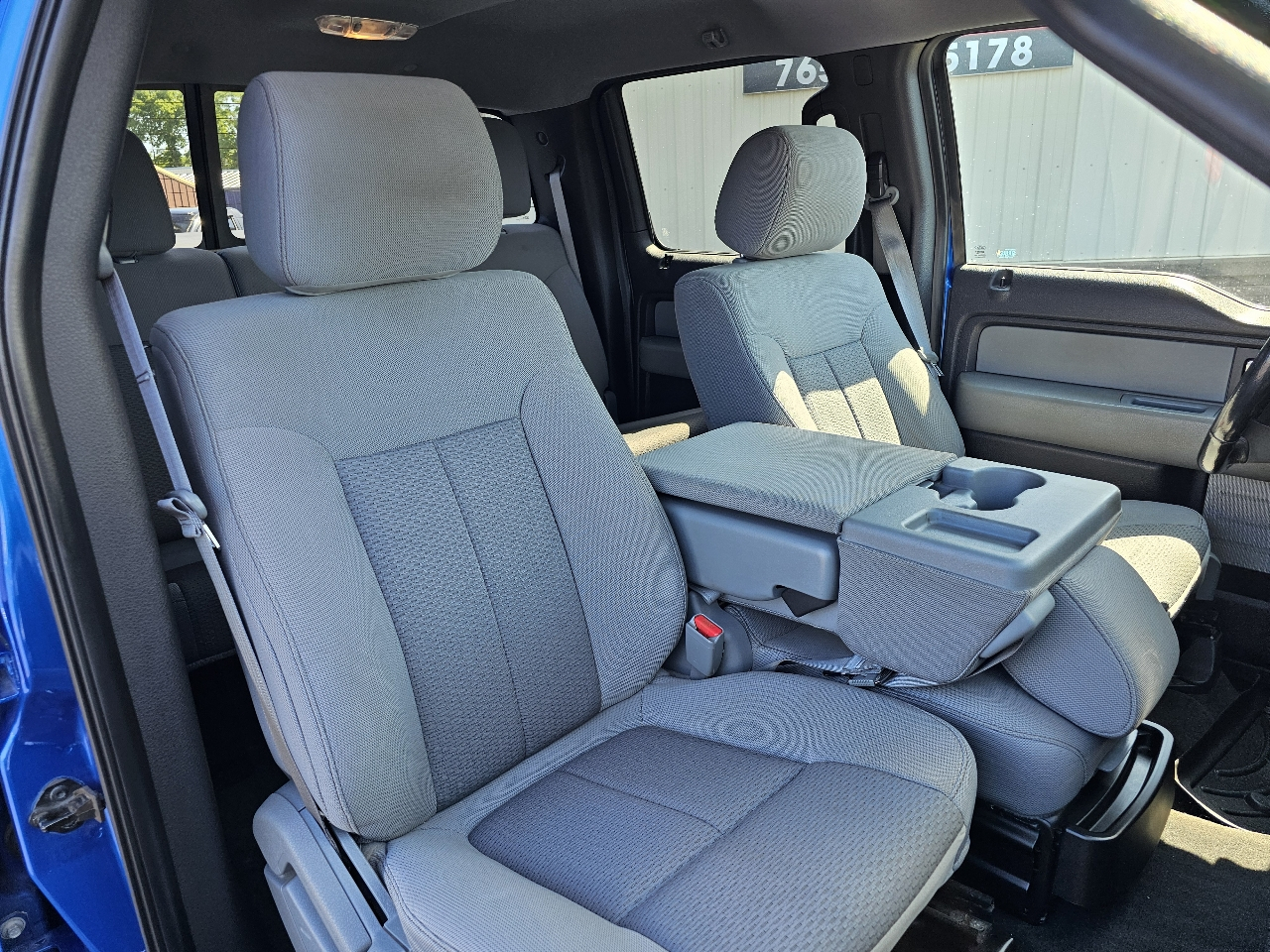Ford F-150 4WD SuperCrew 145" XL 2013
