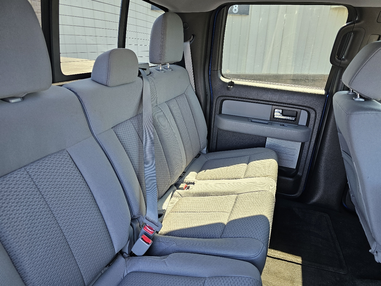 Ford F-150 4WD SuperCrew 145" XL 2013