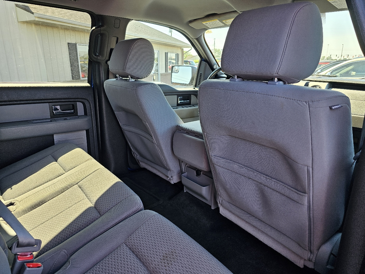 Ford F-150 4WD SuperCrew 145" XL 2013