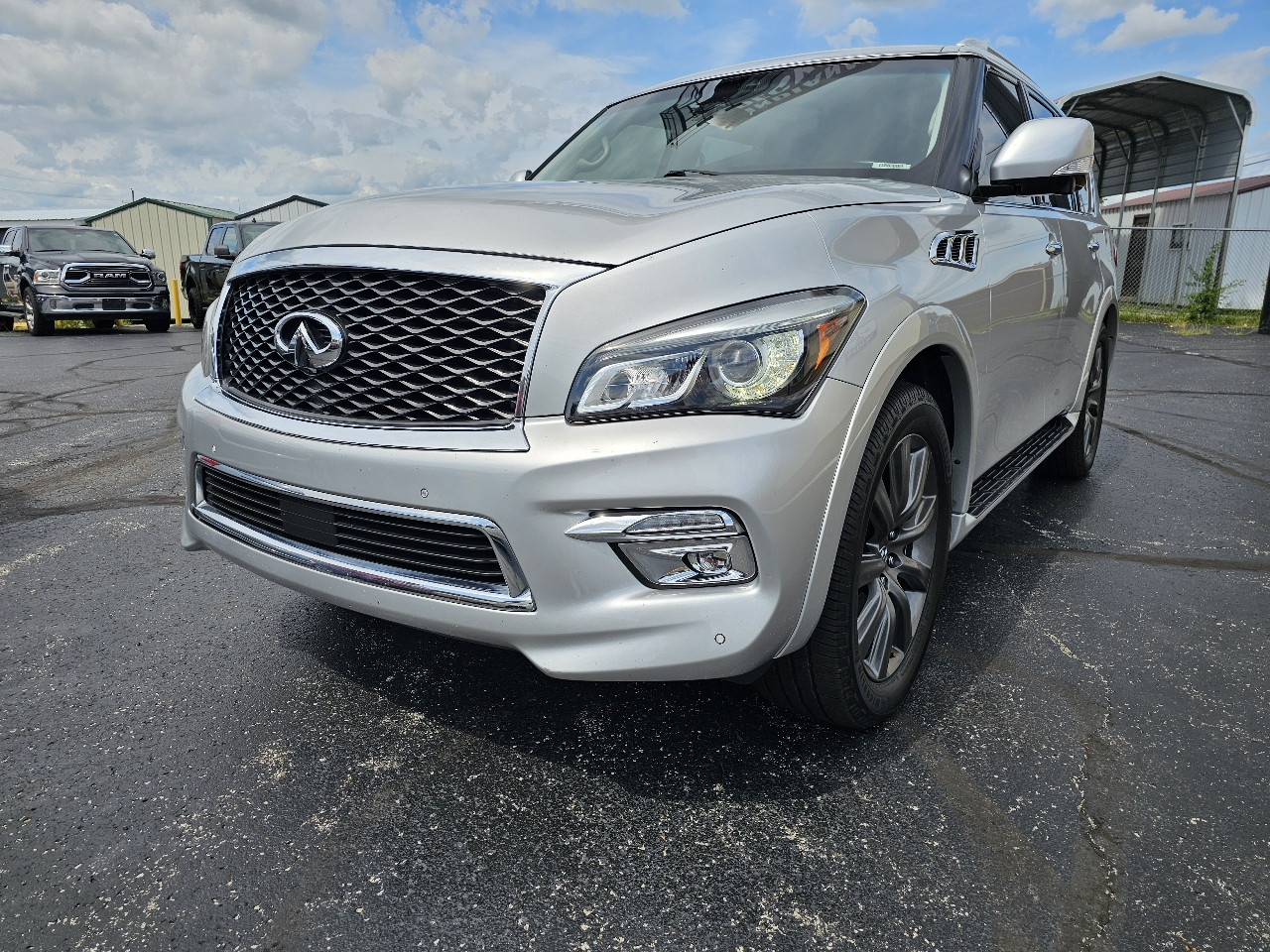 Infiniti QX80 AWD 2017