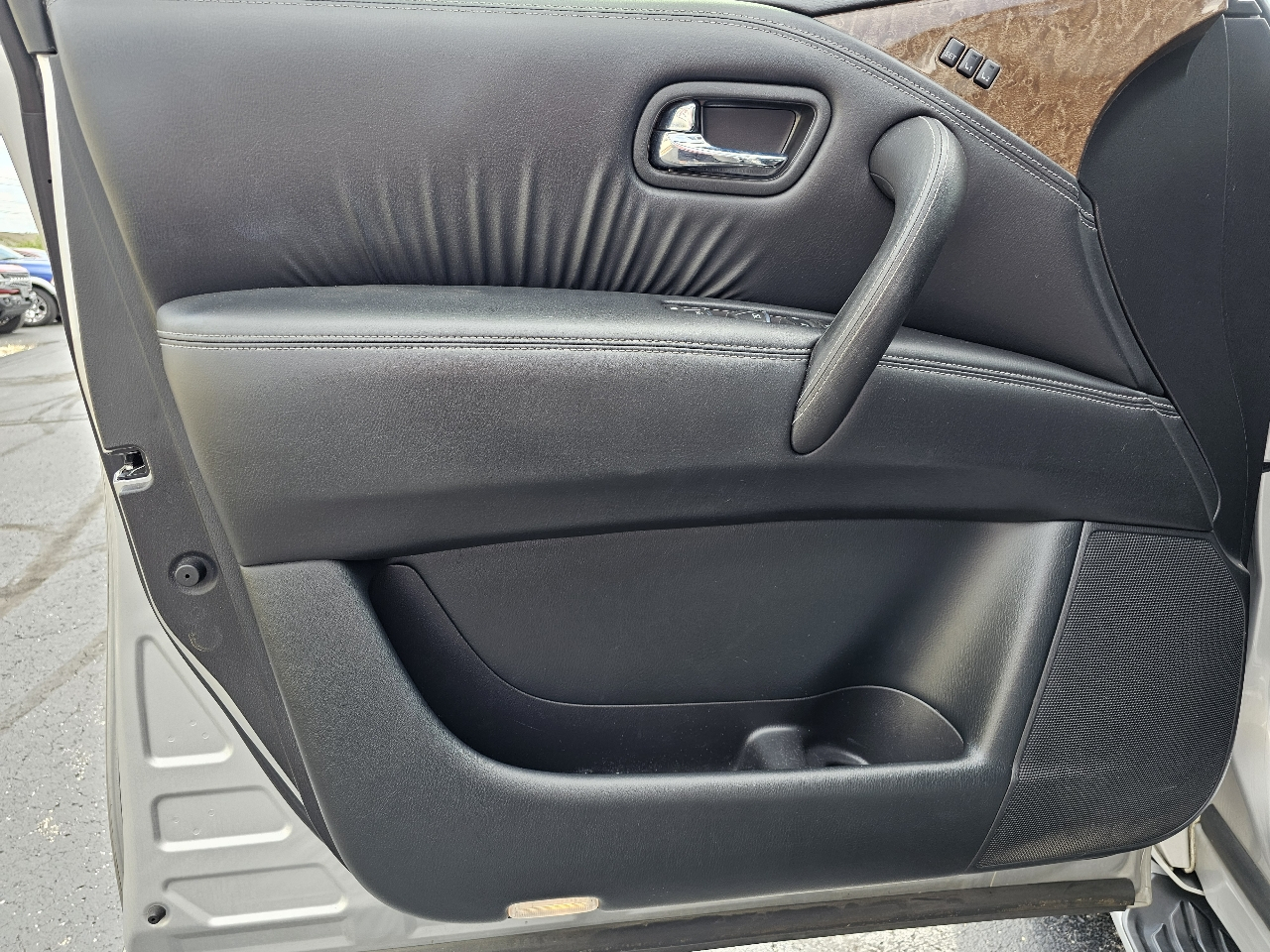 Infiniti QX80 AWD 2017