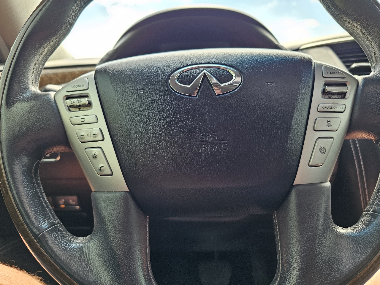 Infiniti QX80 AWD 2017