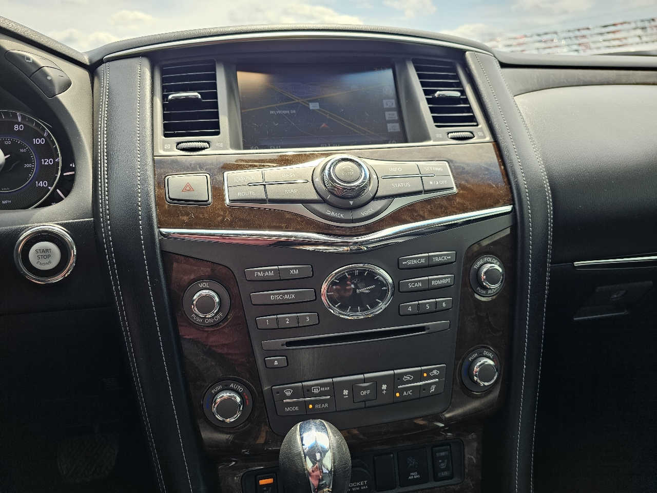 Infiniti QX80 AWD 2017