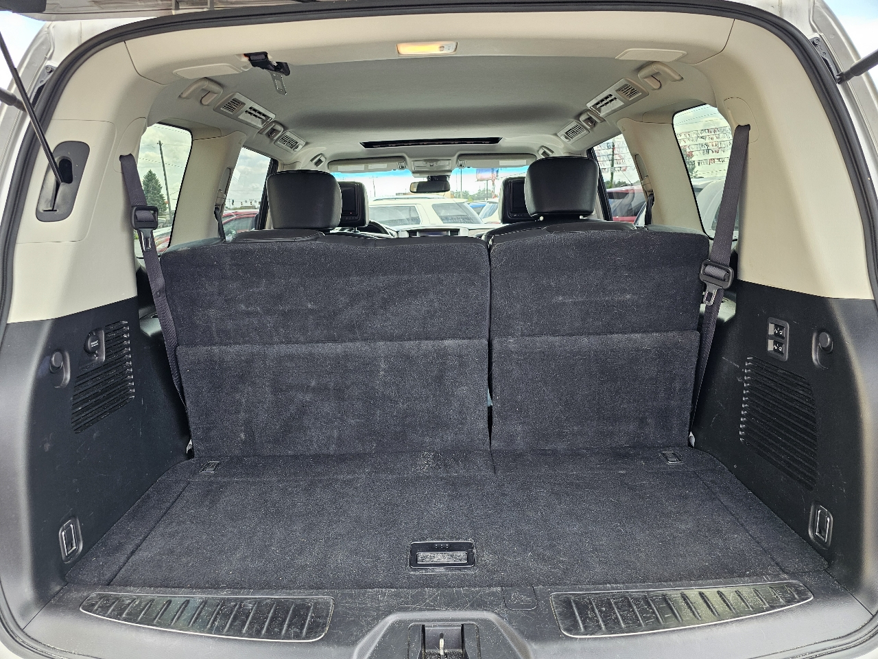 Infiniti QX80 AWD 2017