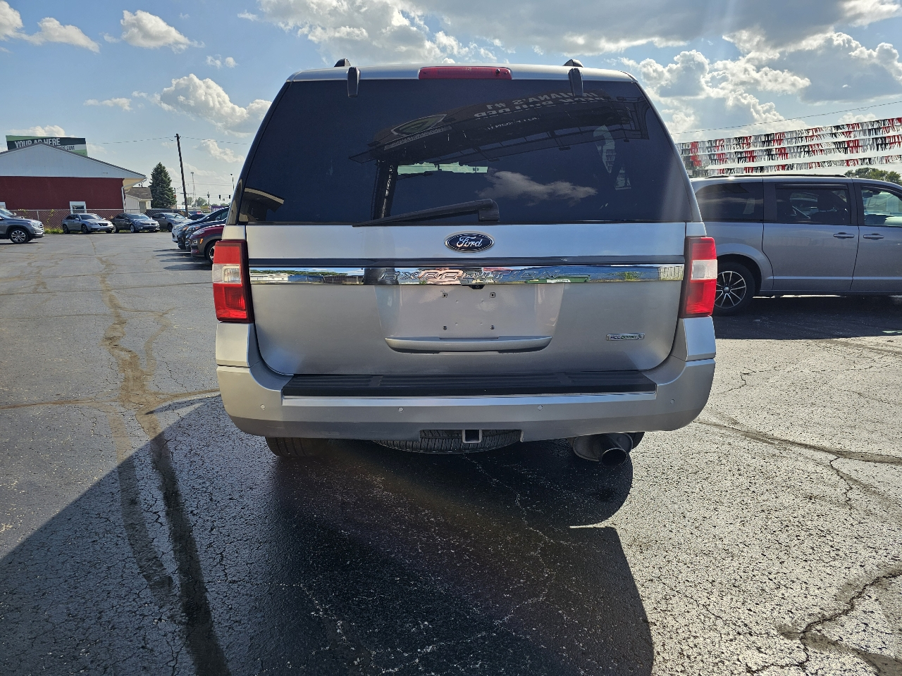 Ford Expedition 4WD 4dr XLT 2015