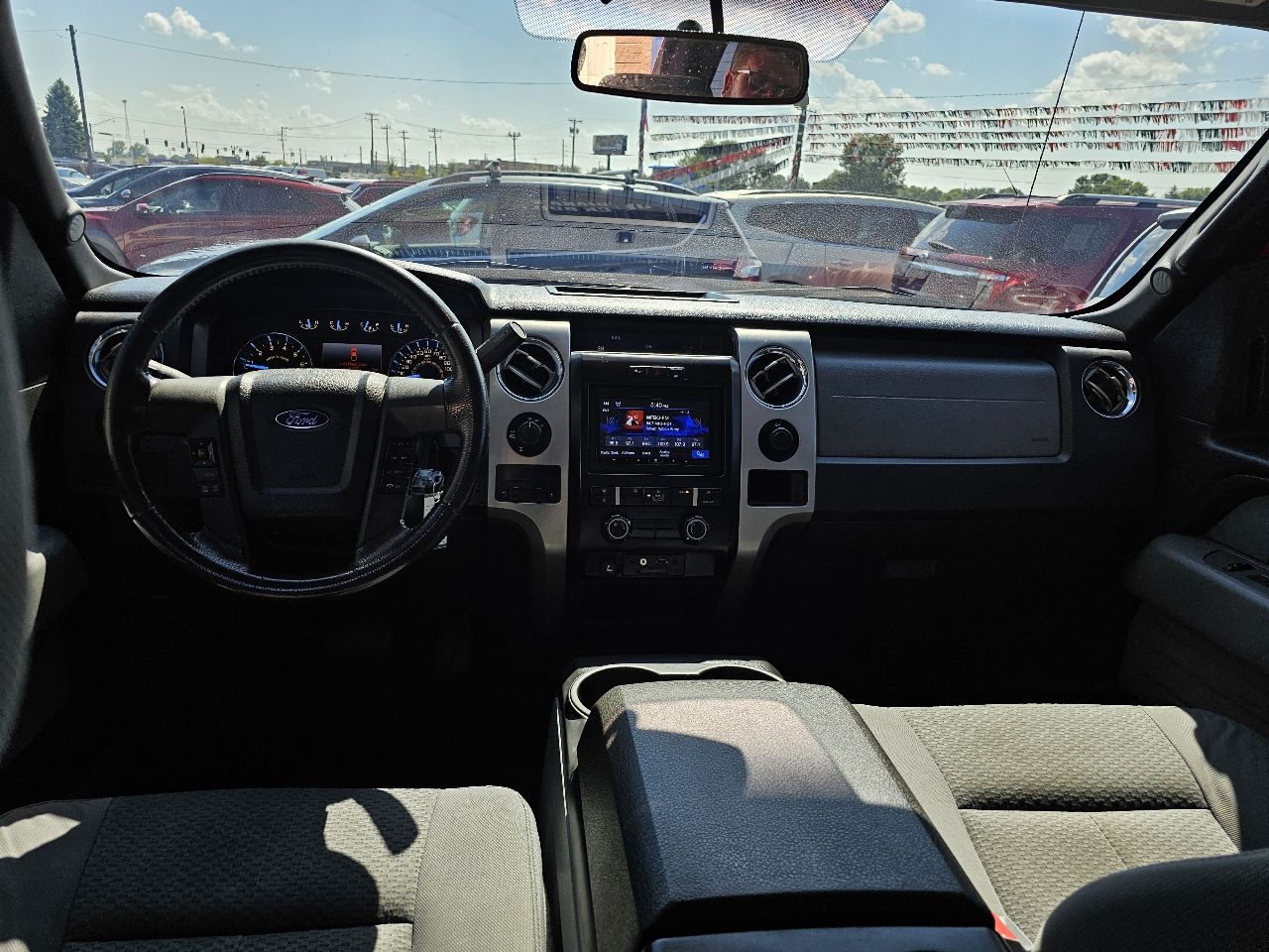 Ford F-150 4WD SuperCrew 145" XL 2012