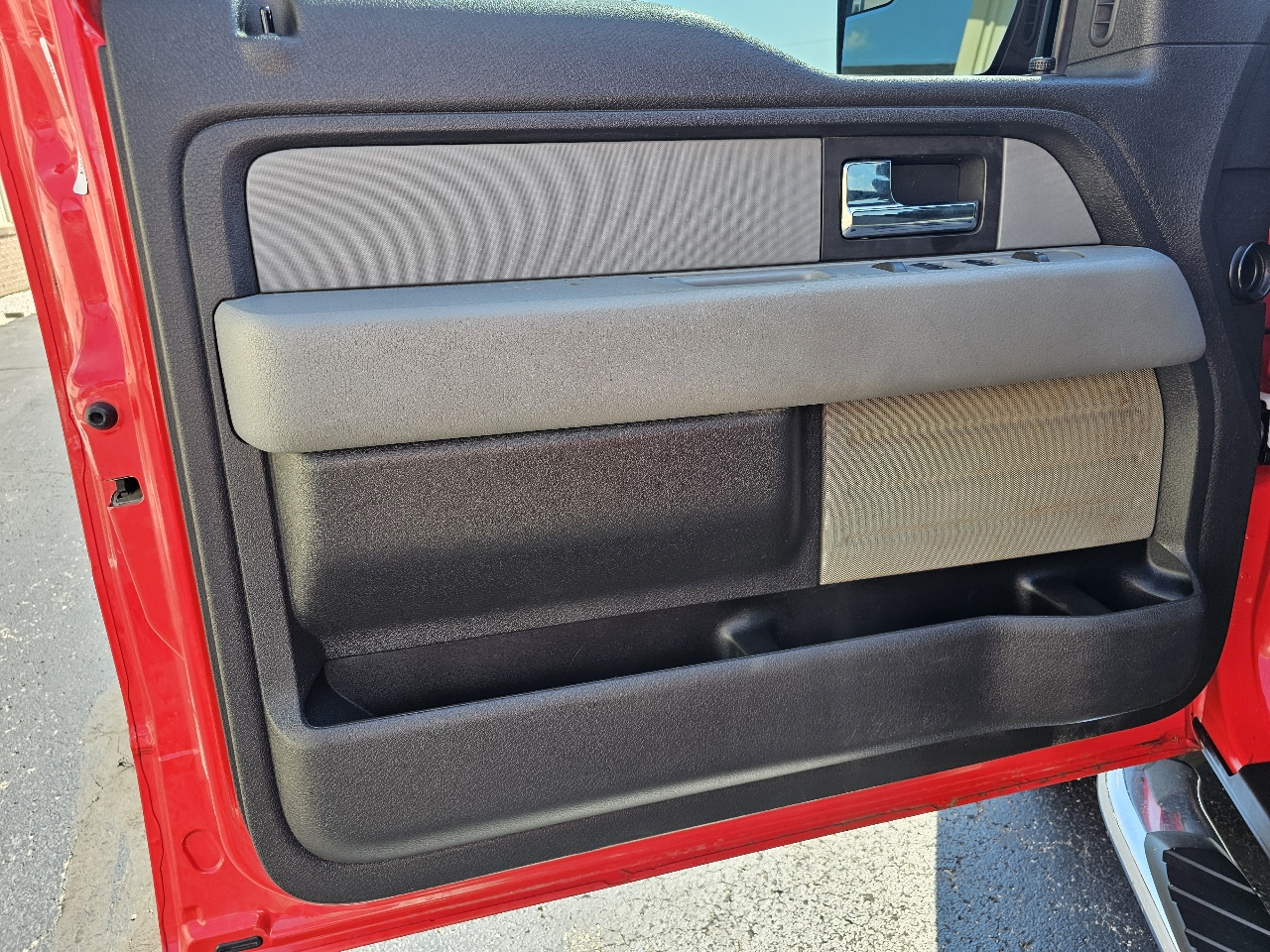 Ford F-150 4WD SuperCrew 145" XL 2012