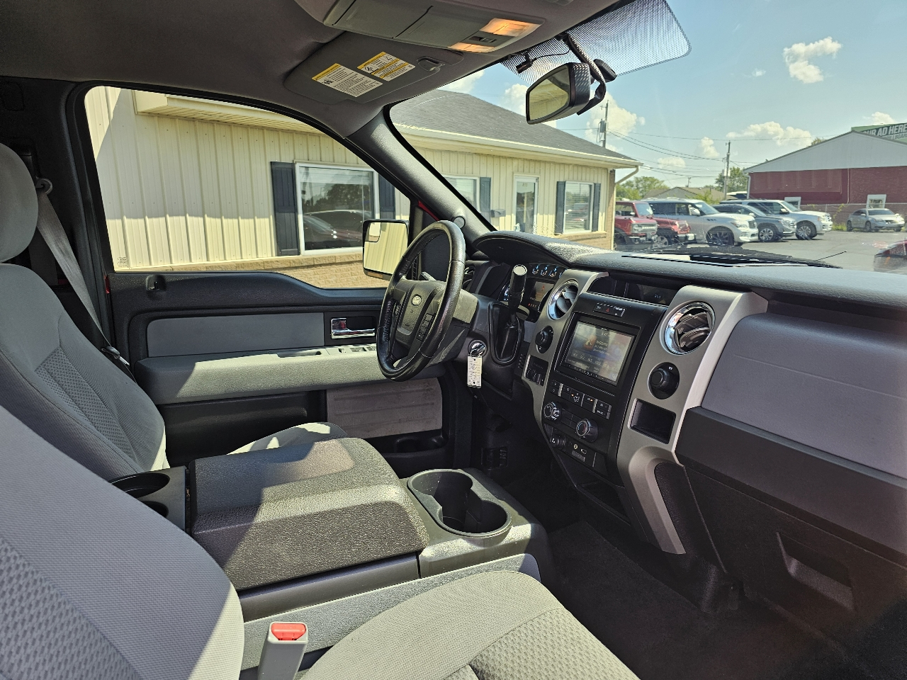 Ford F-150 4WD SuperCrew 145" XL 2012