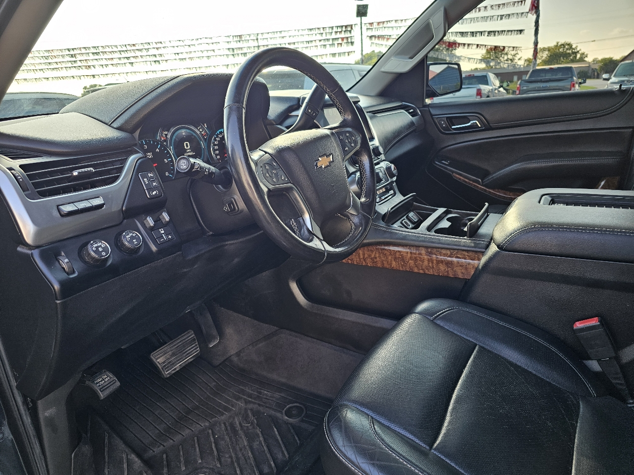 Chevrolet Suburban 4WD 4dr 1500 Premier 2019
