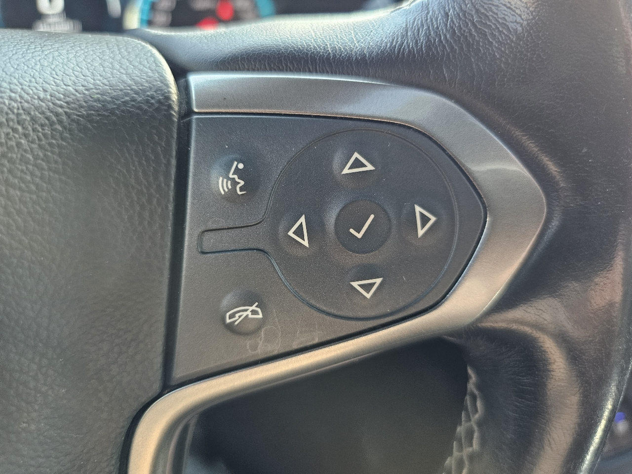Chevrolet Suburban 4WD 4dr 1500 Premier 2019
