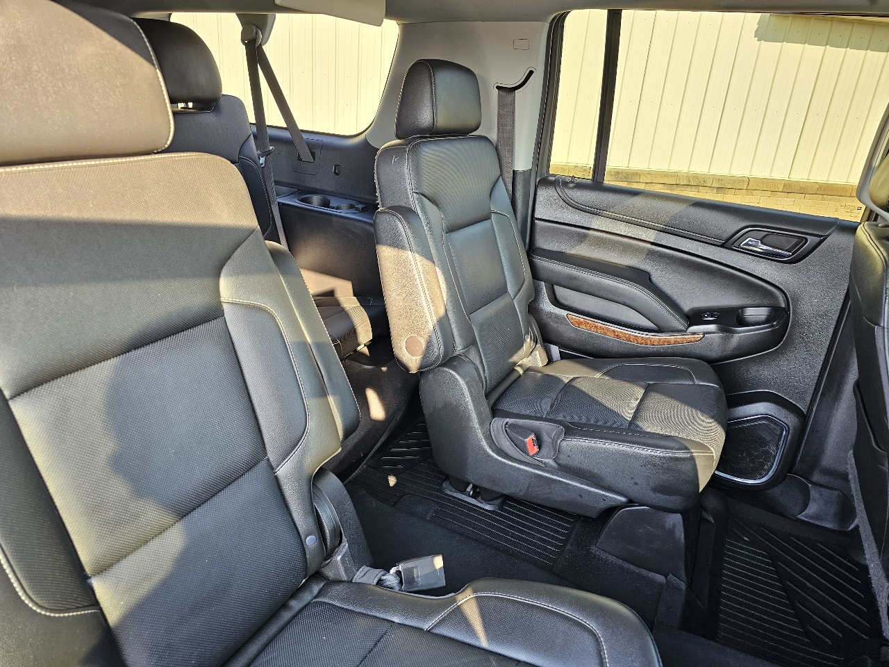 Chevrolet Suburban 4WD 4dr 1500 Premier 2019