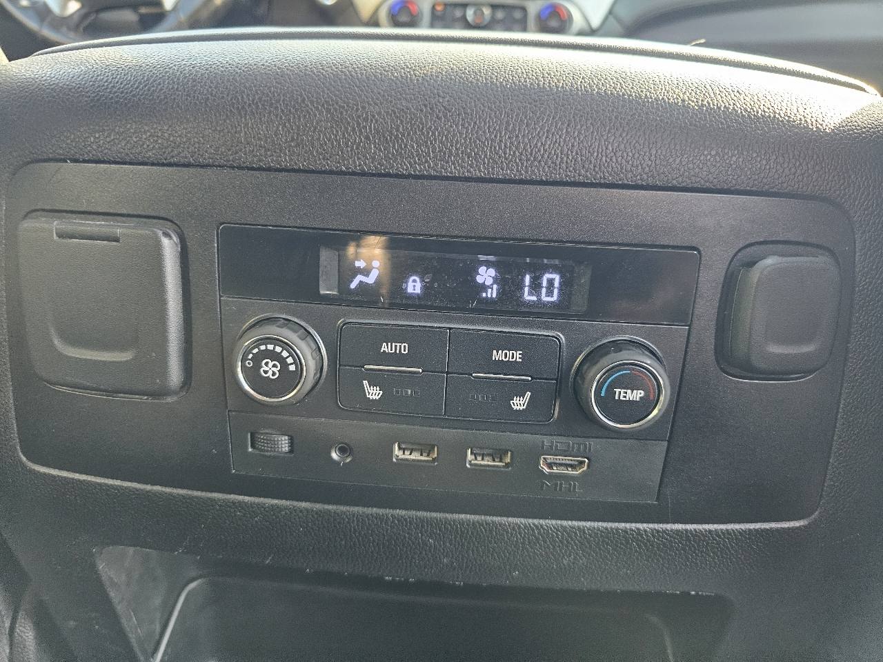 Chevrolet Suburban 4WD 4dr 1500 Premier 2019