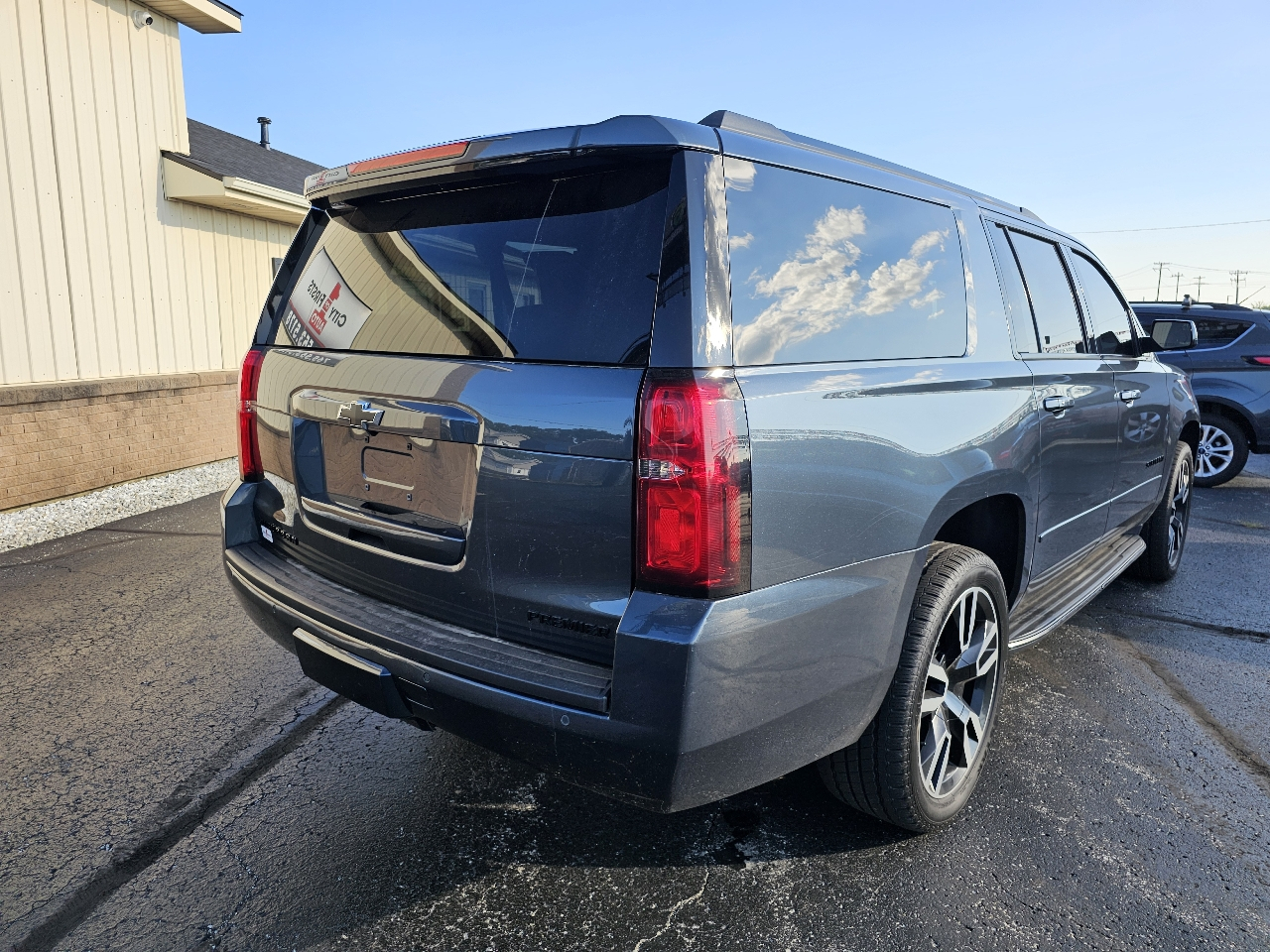 Chevrolet Suburban 4WD 4dr 1500 Premier 2019