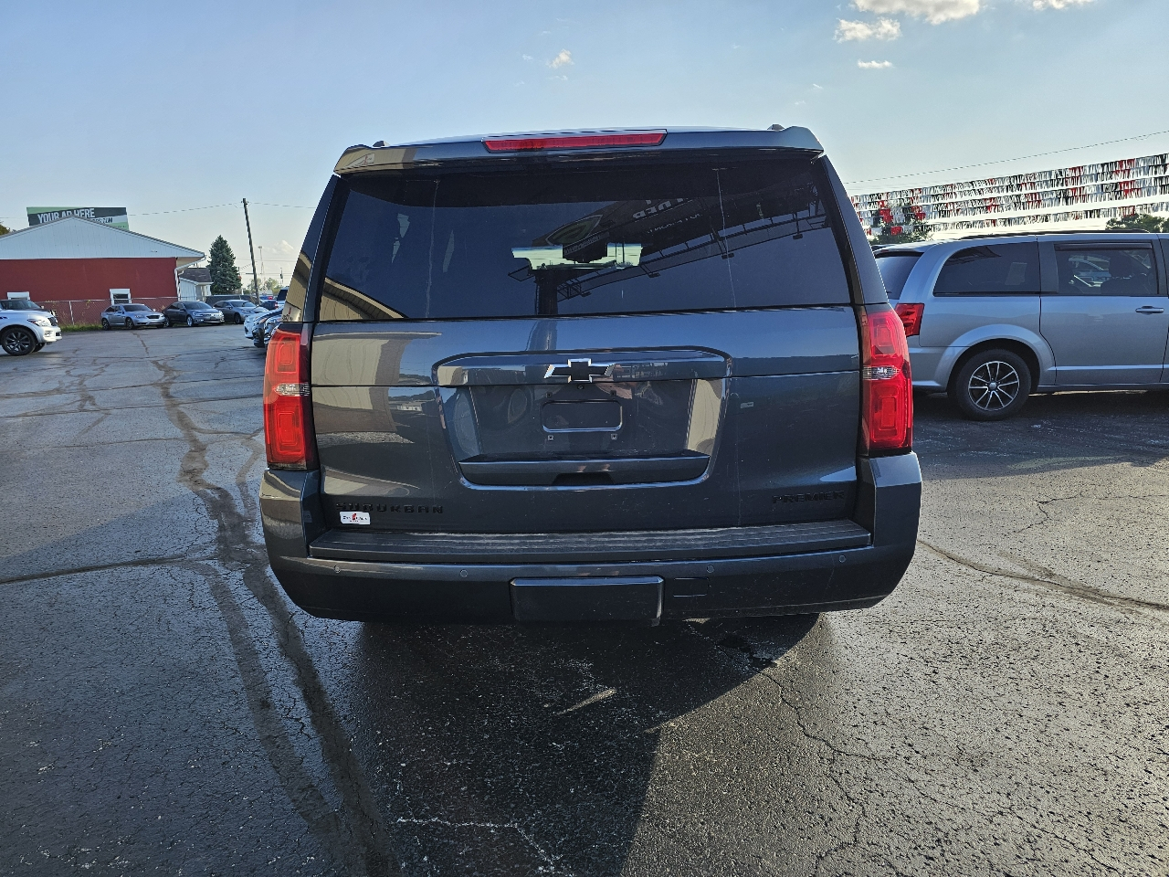 Chevrolet Suburban 4WD 4dr 1500 Premier 2019