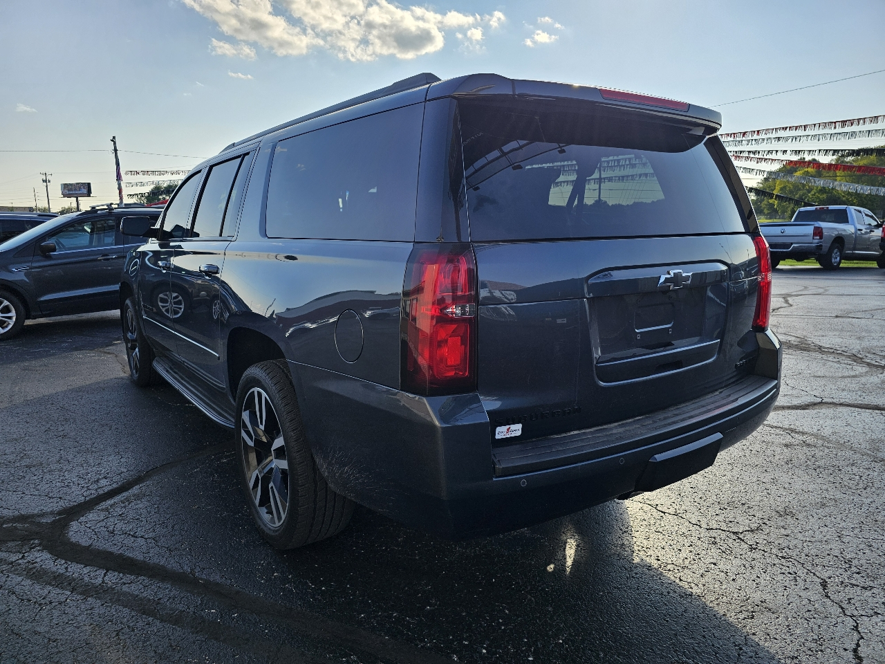 Chevrolet Suburban 4WD 4dr 1500 Premier 2019