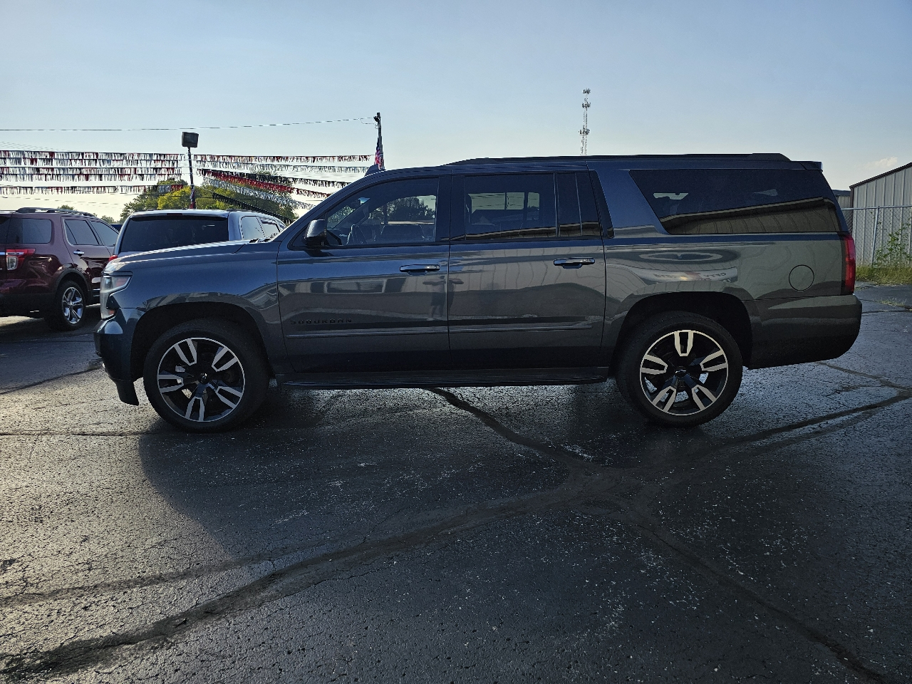 Chevrolet Suburban 4WD 4dr 1500 Premier 2019