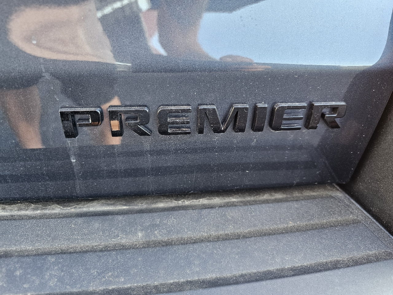 Chevrolet Suburban 4WD 4dr 1500 Premier 2019
