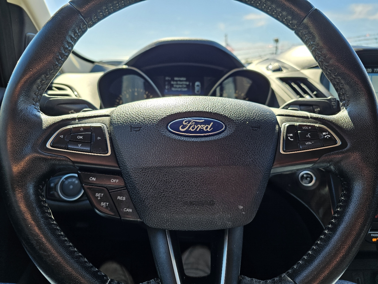 Ford Escape Titanium FWD 2017
