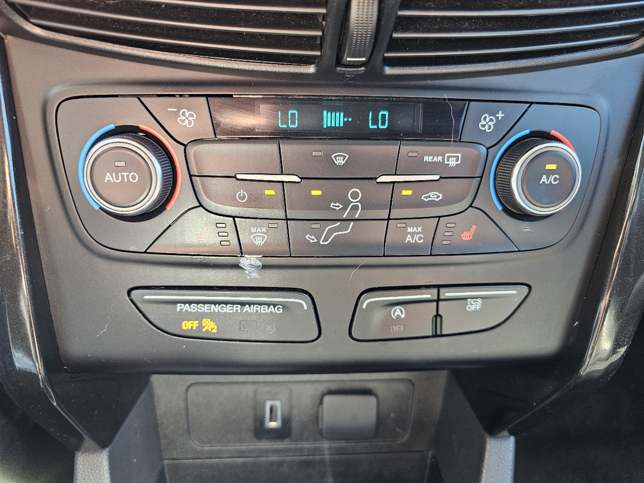 Ford Escape Titanium FWD 2017