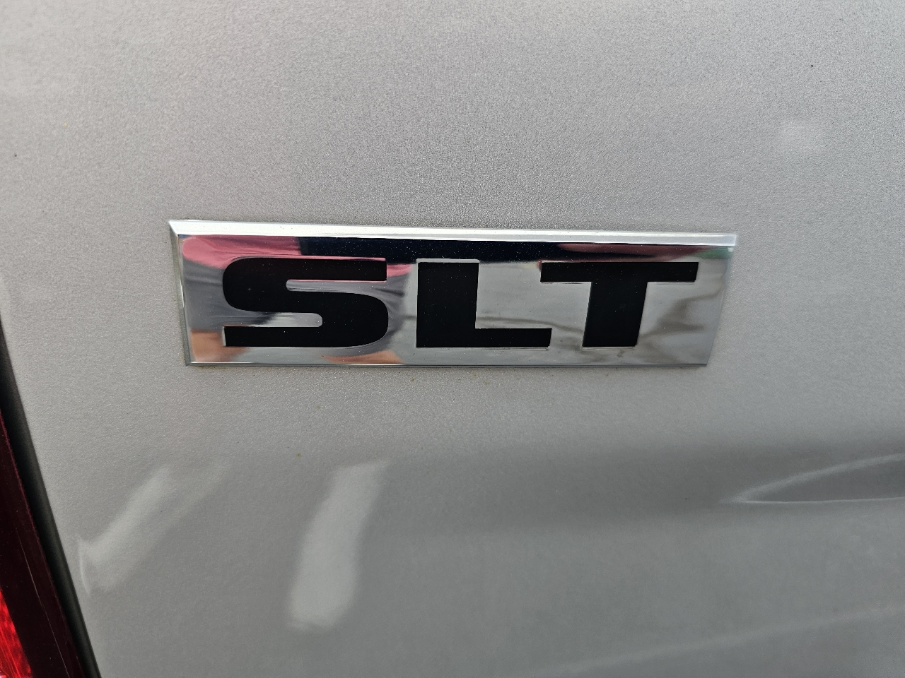 RAM 1500 Classic SLT 4x4 Crew Cab 6'4" Box 2019