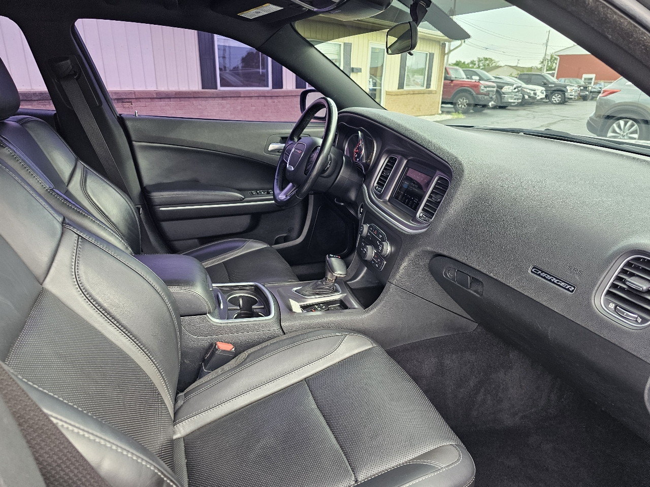 Dodge Charger SXT RWD 2021