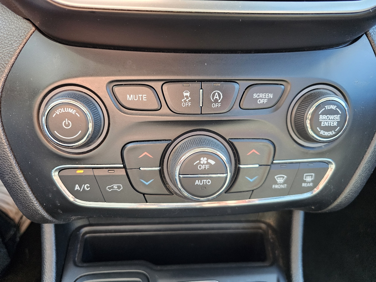 Jeep Cherokee Limited FWD 2019