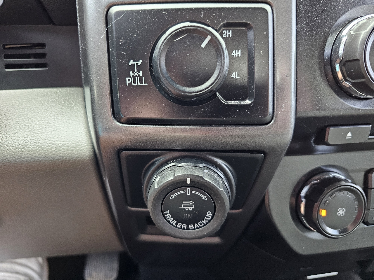 Ford F-150 XL 4WD SuperCab 6.5' Box 2018