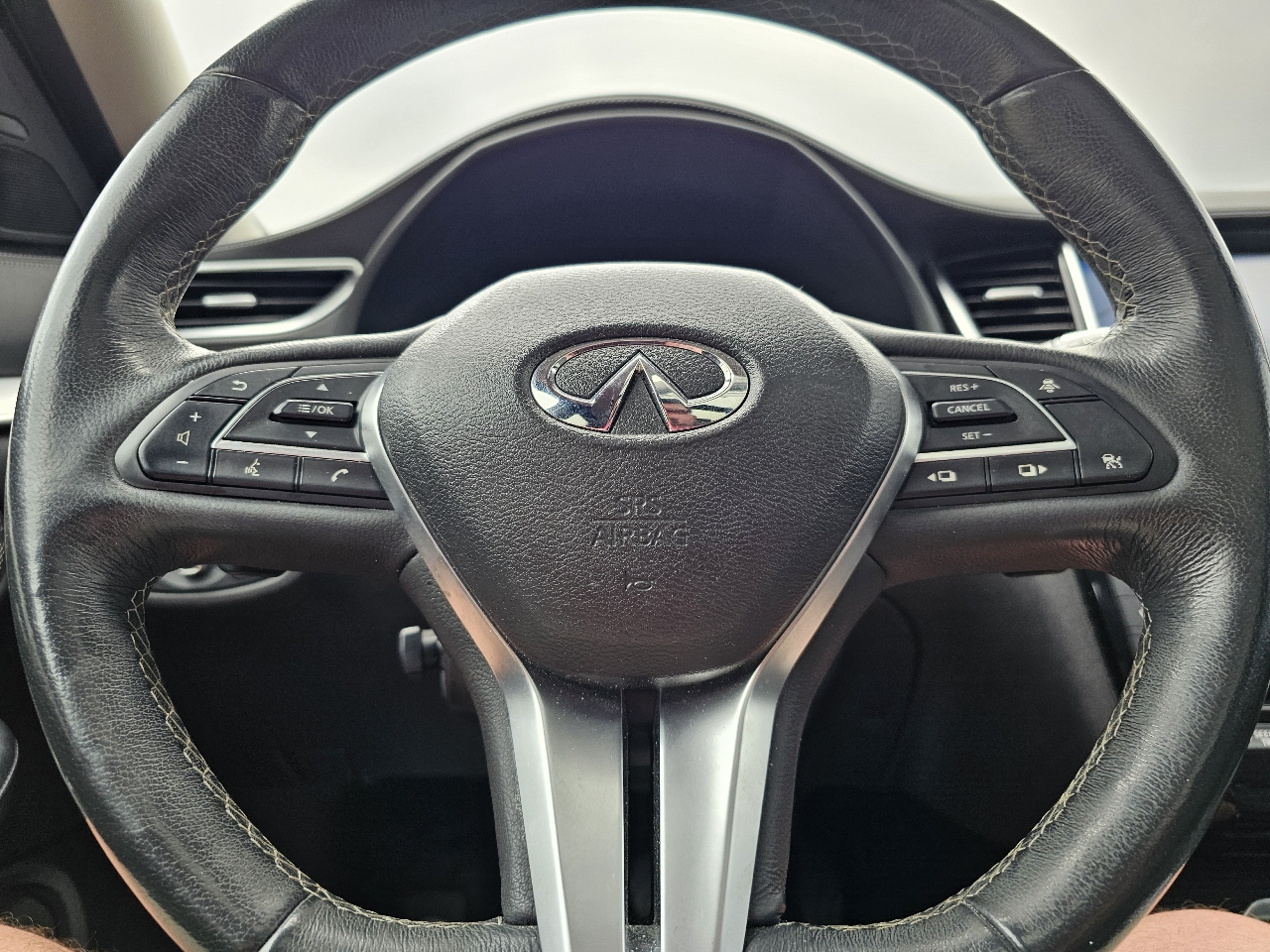 Infiniti QX50 ESSENTIAL AWD 2019