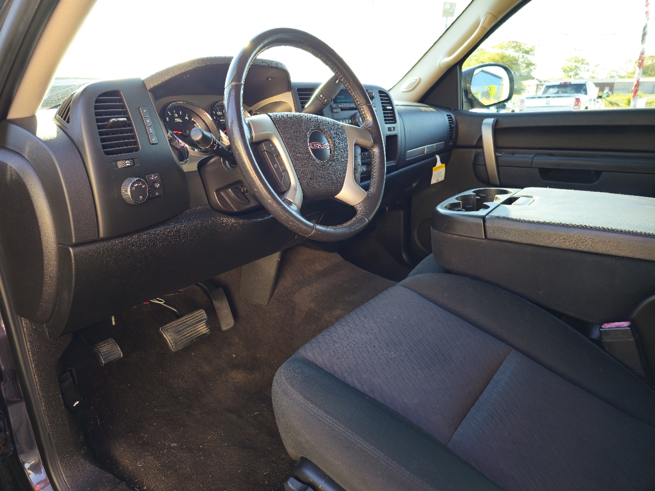 GMC Sierra 1500 4WD Crew Cab 143.5" SLE 2010