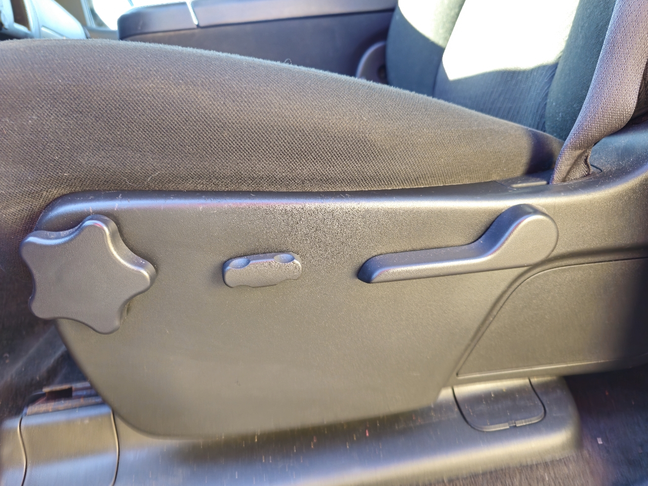 GMC Sierra 1500 4WD Crew Cab 143.5" SLE 2010