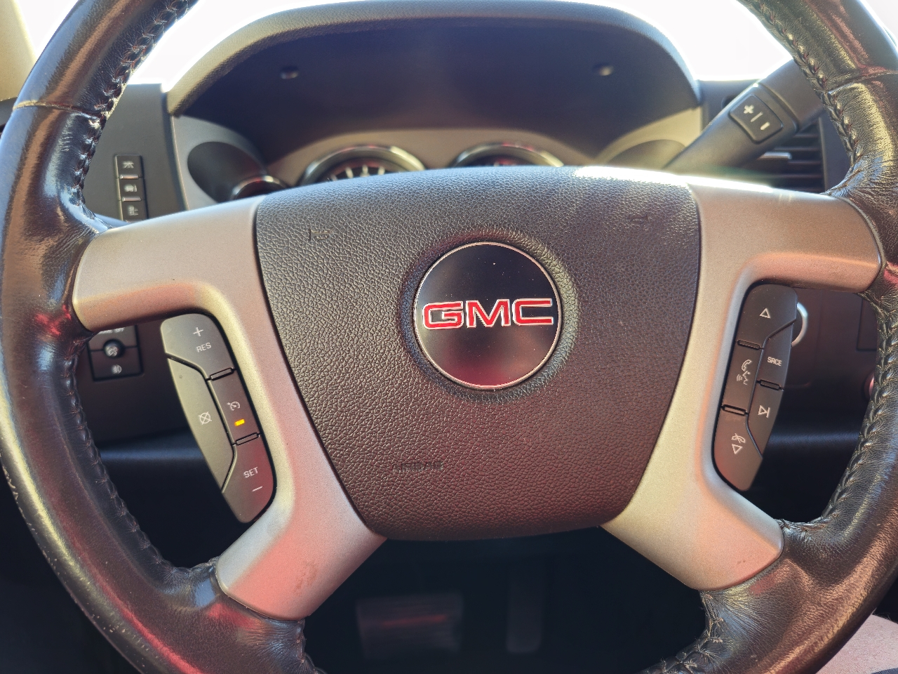 GMC Sierra 1500 4WD Crew Cab 143.5" SLE 2010
