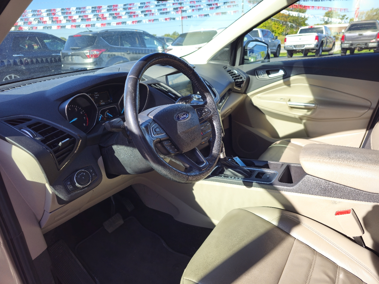 Ford Escape Titanium 4WD 2017