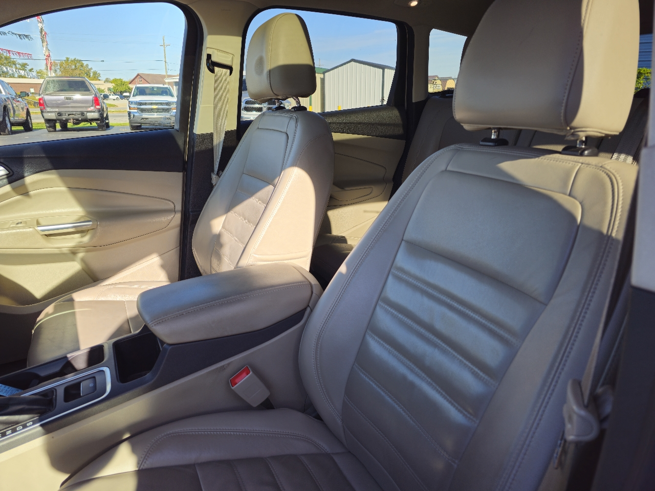 Ford Escape Titanium 4WD 2017