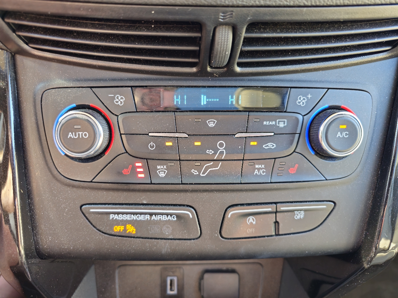 Ford Escape Titanium 4WD 2017