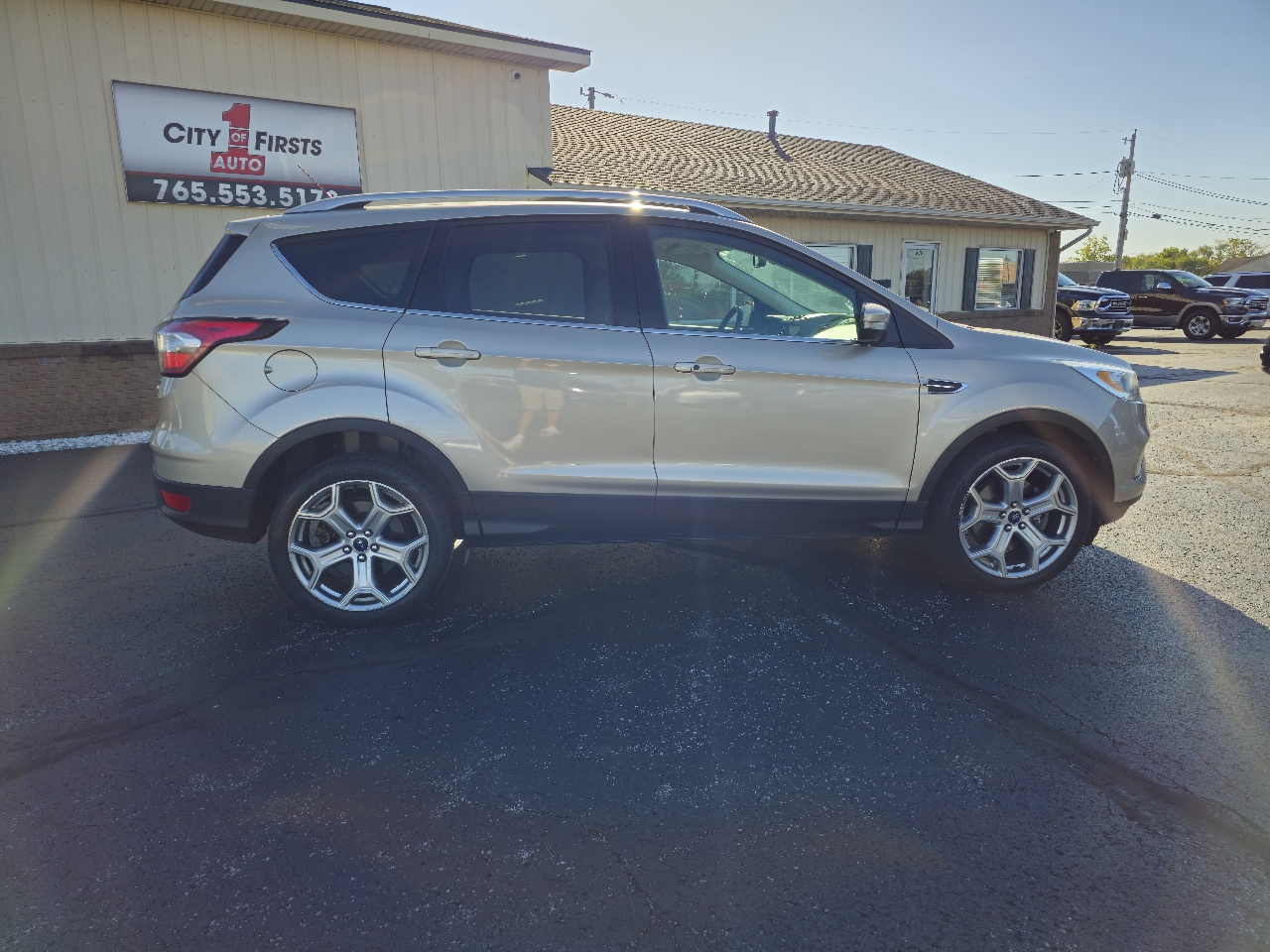 Ford Escape Titanium 4WD 2017