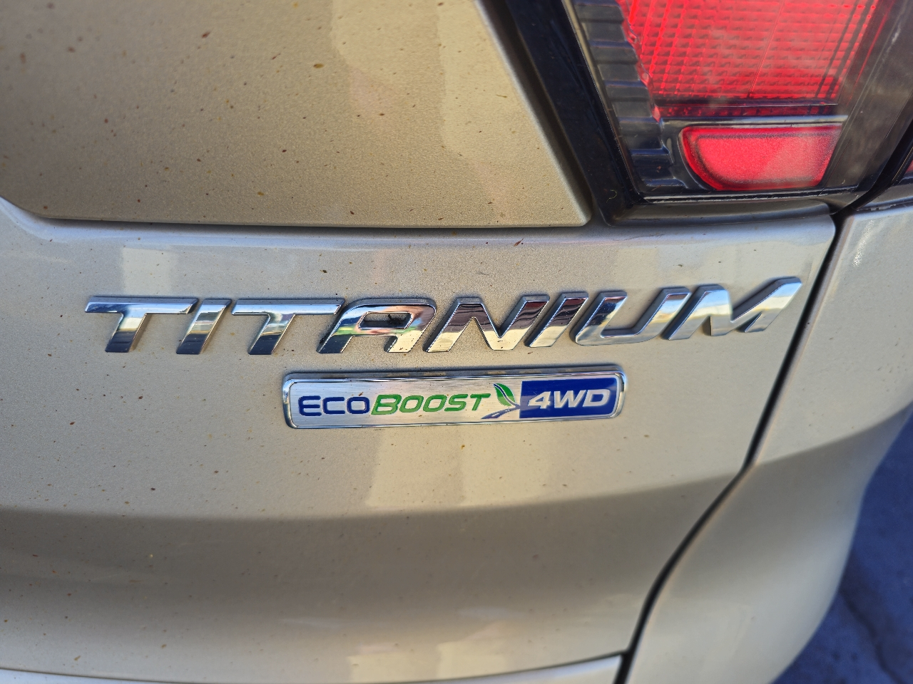 Ford Escape Titanium 4WD 2017