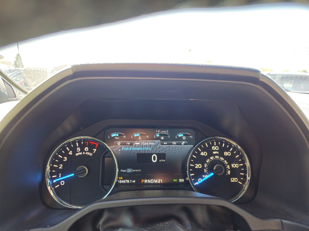 Ford F-150 4WD SuperCrew 145" XLT 2015