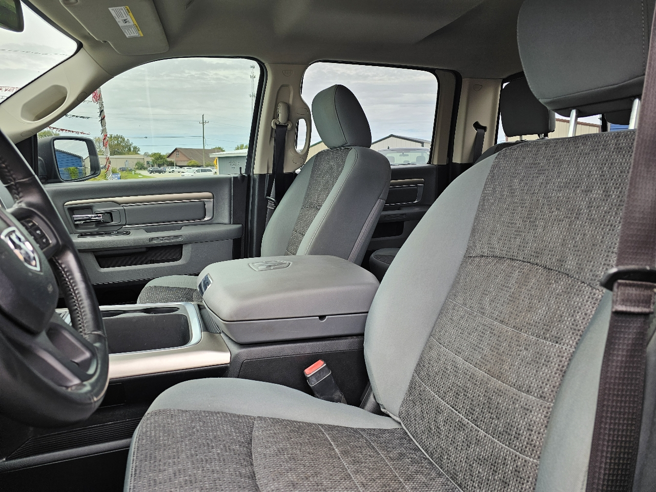 RAM 1500 Big Horn 4x4 Crew Cab 5'7" Box 2018