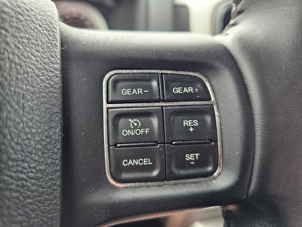 RAM 1500 Big Horn 4x4 Crew Cab 5'7" Box 2018