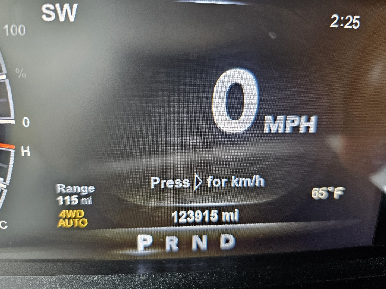 RAM 1500 Big Horn 4x4 Crew Cab 5'7" Box 2018