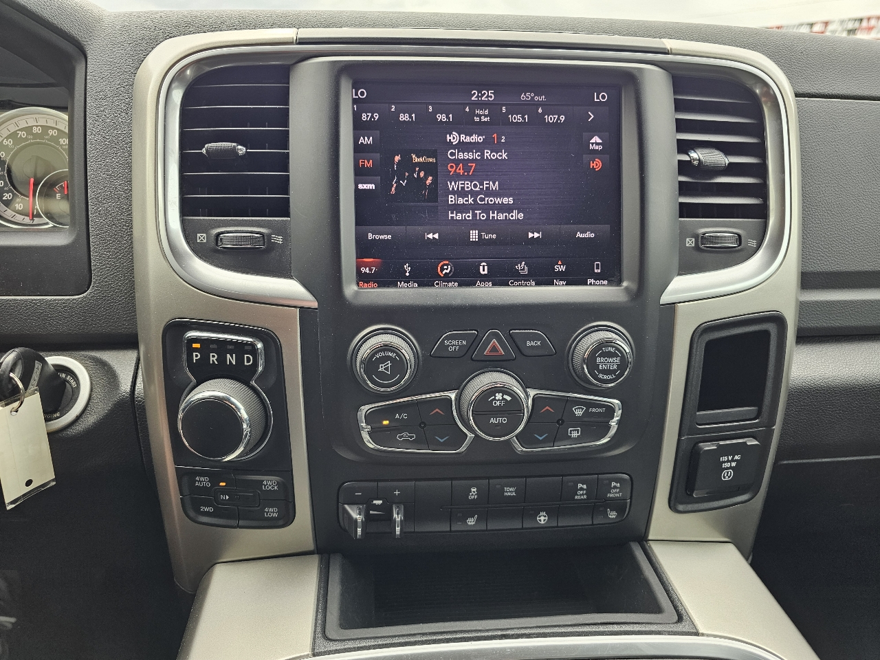 RAM 1500 Big Horn 4x4 Crew Cab 5'7" Box 2018
