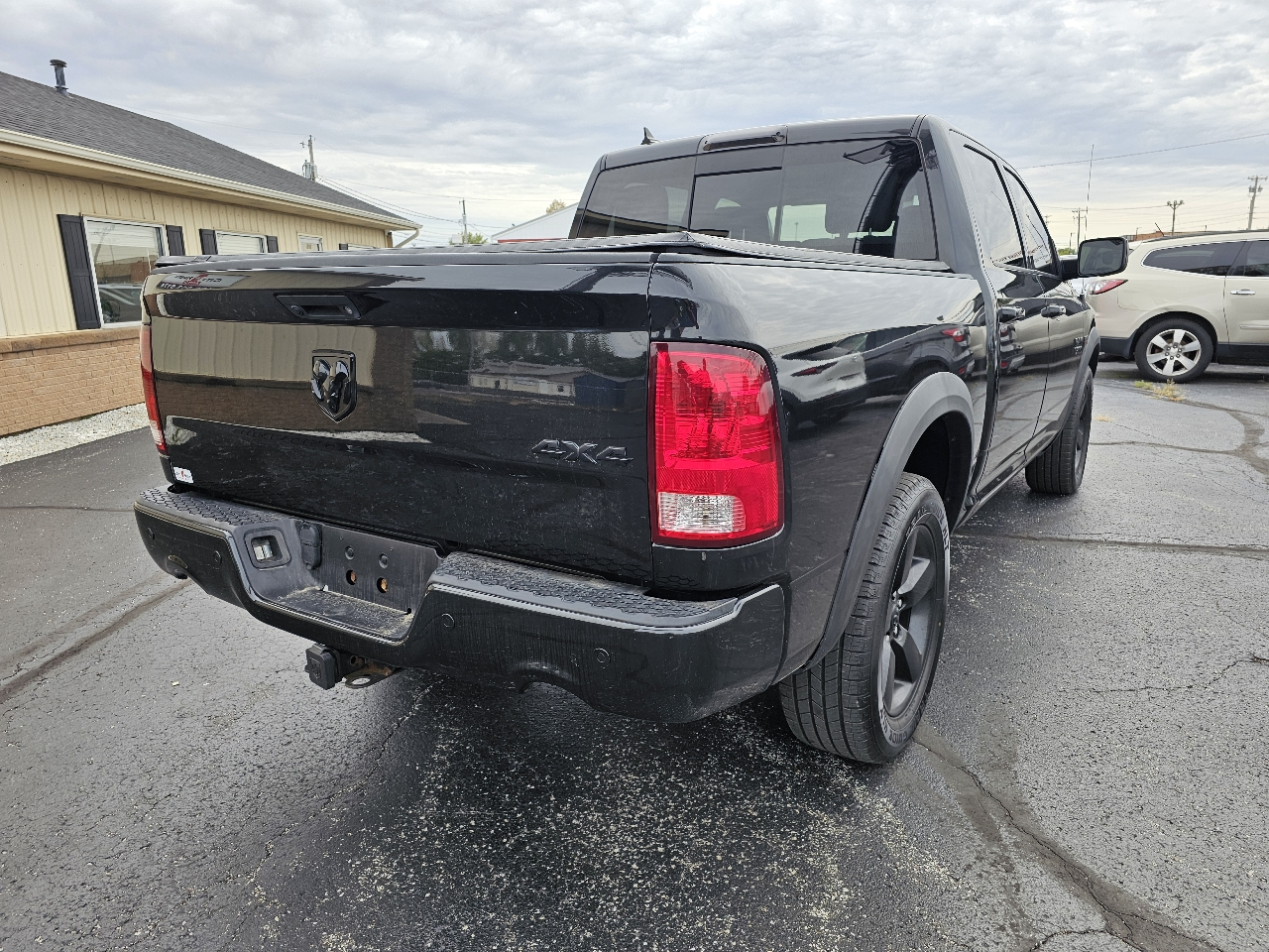 RAM 1500 Big Horn 4x4 Crew Cab 5'7" Box 2018