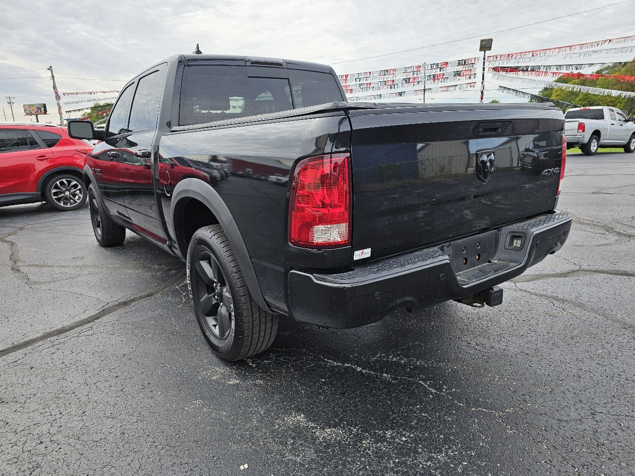 RAM 1500 Big Horn 4x4 Crew Cab 5'7" Box 2018