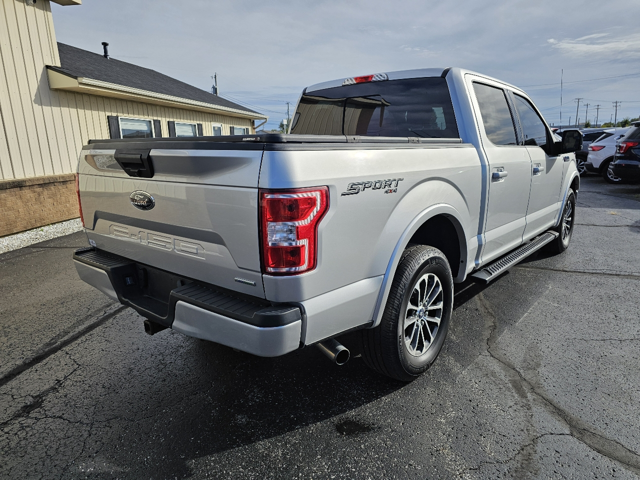Ford F-150 4WD SuperCrew 145" XLT 2019