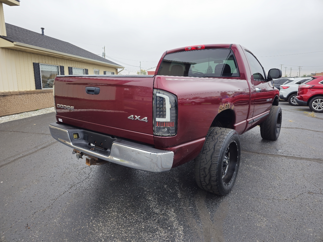 Dodge Ram 1500 2dr Reg Cab 120.5" WB 4WD ST 2003