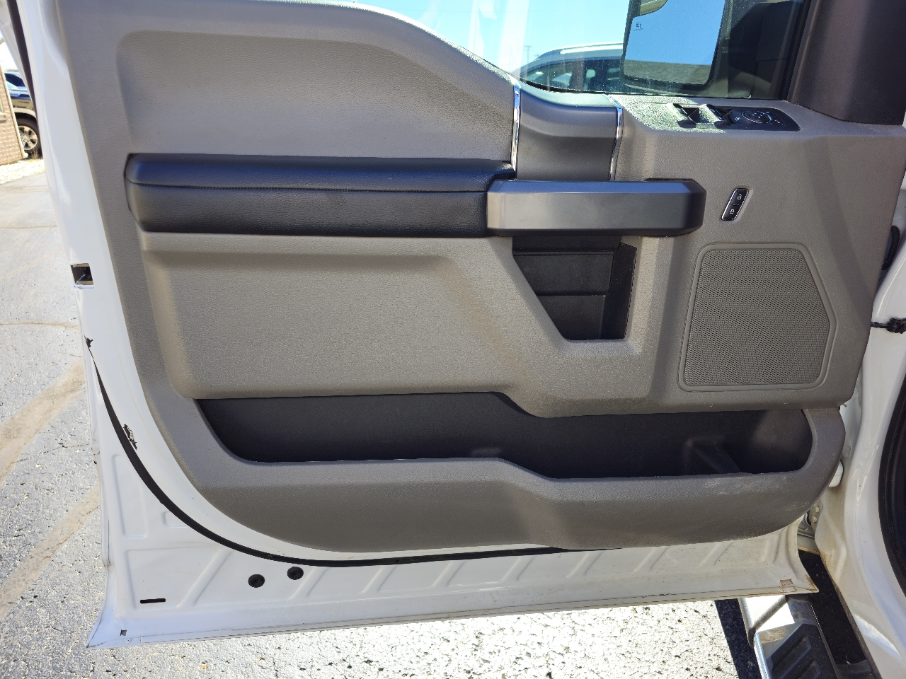 Ford F-150 4WD SuperCrew 145" XLT 2020