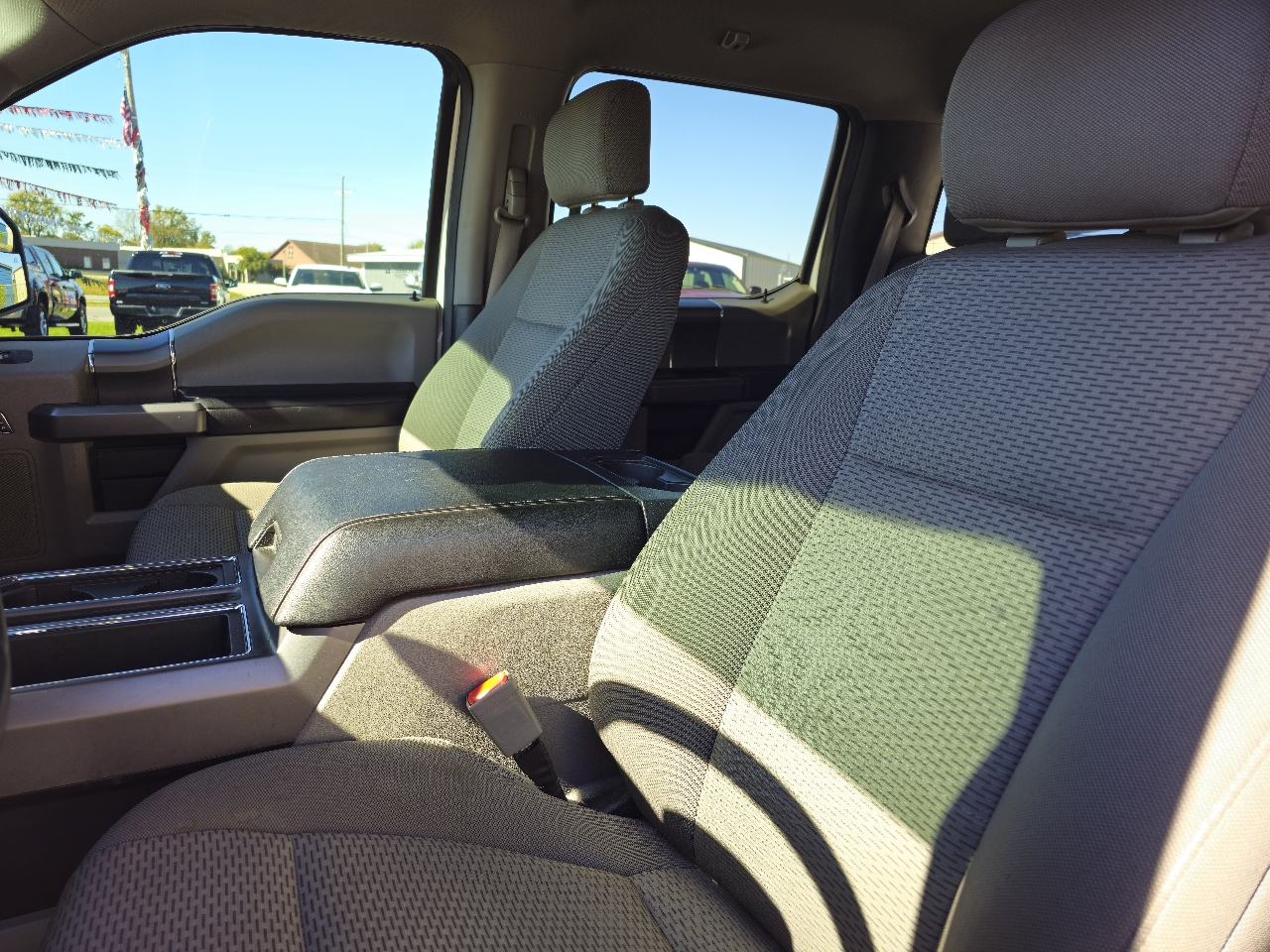 Ford F-150 4WD SuperCrew 145" XLT 2020