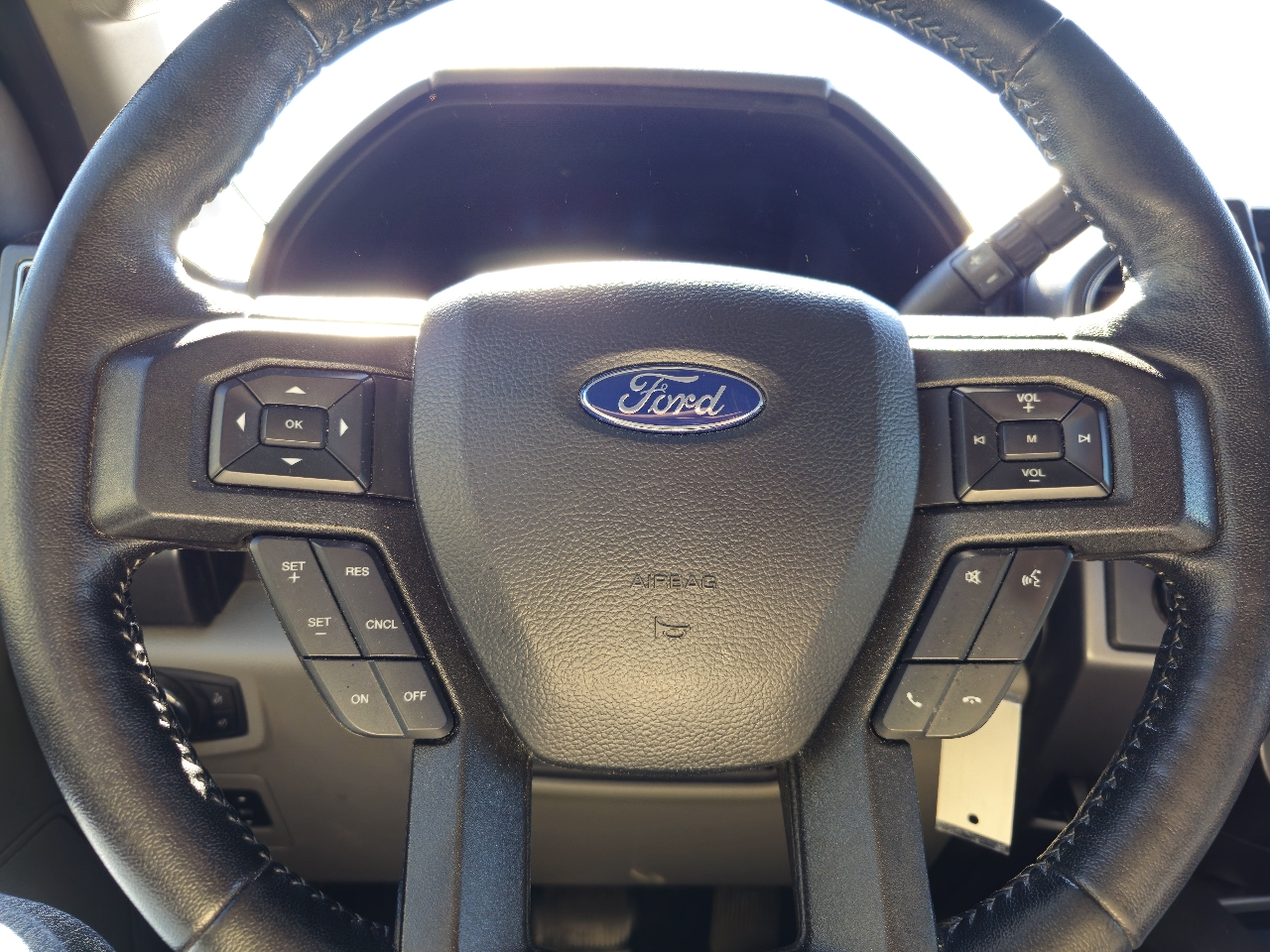 Ford F-150 4WD SuperCrew 145" XLT 2020